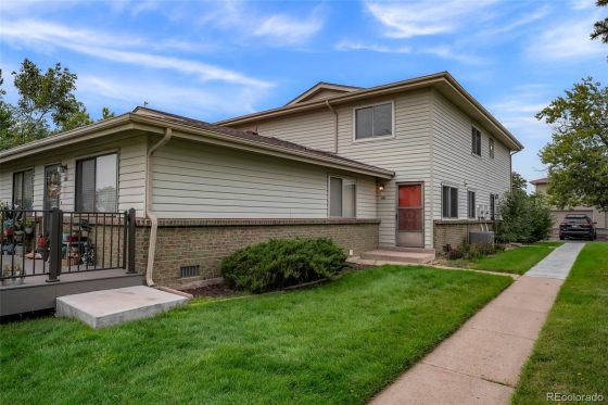 Great Starter Home in Friendly Neighborhood
